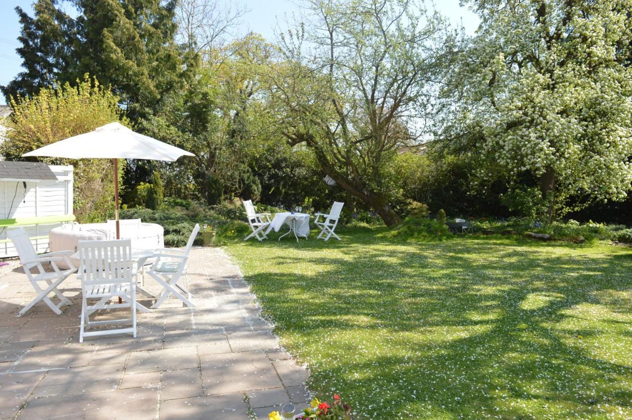 Birk House Bed & Breakfast Stamford Bridge Exterior photo